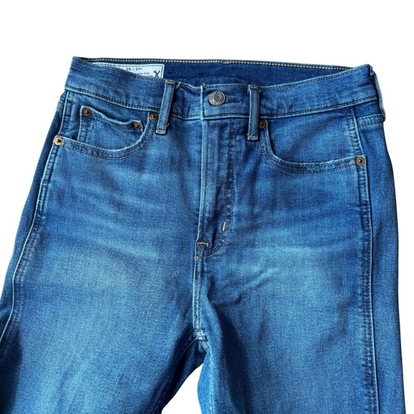 Gap Women’s Classic Blue Denim Jeans Size 2 Vintage Slim High Rise - Picture 1 of 6
